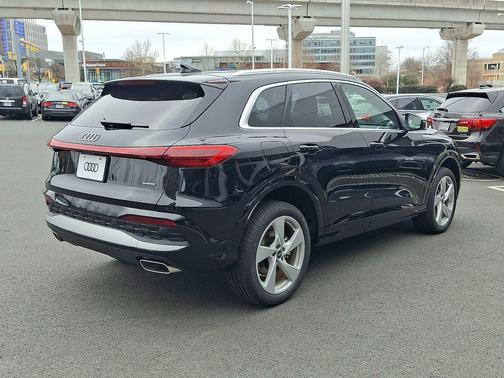 2025 Audi Q5 Premium Plus TFSI quattro S tronic