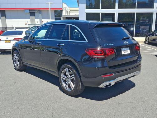 Black 2021 Mercedes-Benz GLC 300 4MATIC