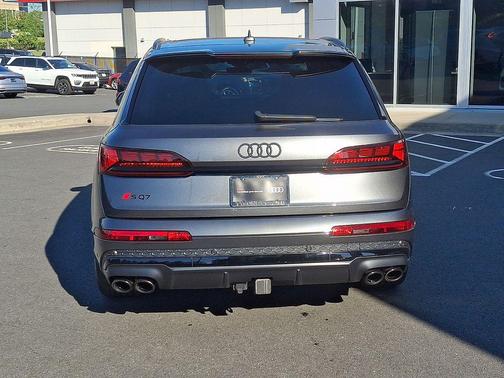 Daytona Gray Pearl Effect 2025 Audi SQ7 4.0T Prestige