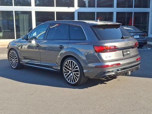 Daytona Gray Pearl Effect 2025 Audi SQ7 4.0T Prestige