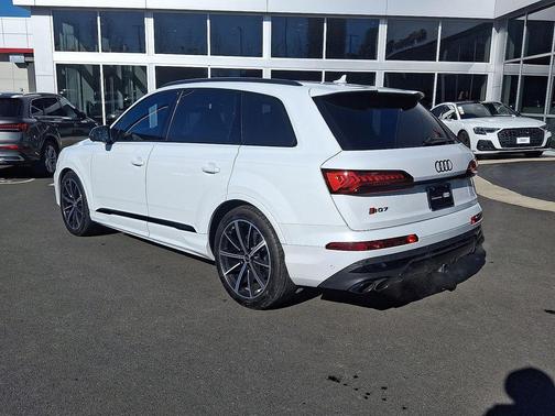 2023 Audi SQ7 4.0T Premium Plus