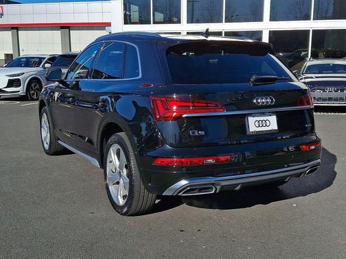 2023 Audi Q5 45 S line Premium Plus