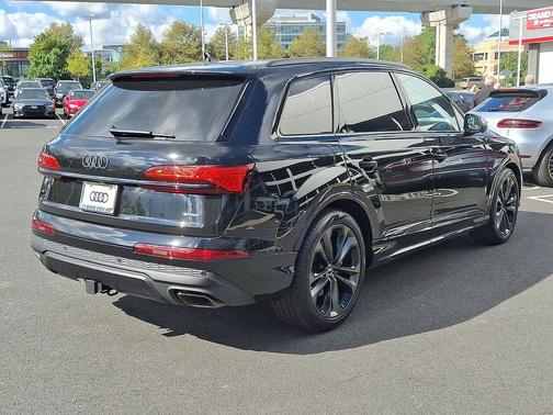 2025 Audi Q7 55 Premium Plus