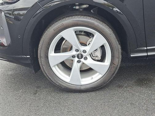 2025 Audi Q5 Premium Plus TFSI quattro S tronic