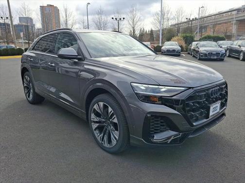 2025 Audi Q8 55 Premium Plus