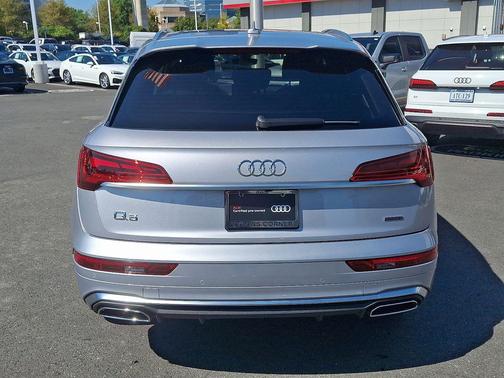 2022 Audi Q5 45 S line Premium