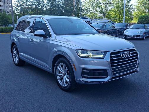 Florett Silver Metallic 2018 Audi Q7 3.0T Premium Plus
