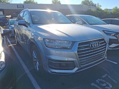 Florett Silver Metallic 2018 Audi Q7 3.0T Premium Plus