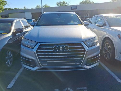 Florett Silver Metallic 2018 Audi Q7 3.0T Premium Plus