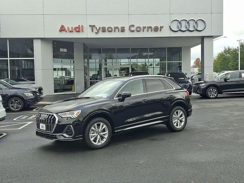 2025 Audi Q3 Premium 45 TFSI S line quattro Tiptronic