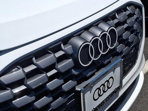 Arkona White 2026 Audi Q5 Premium Plus TFSI quattro S tronic