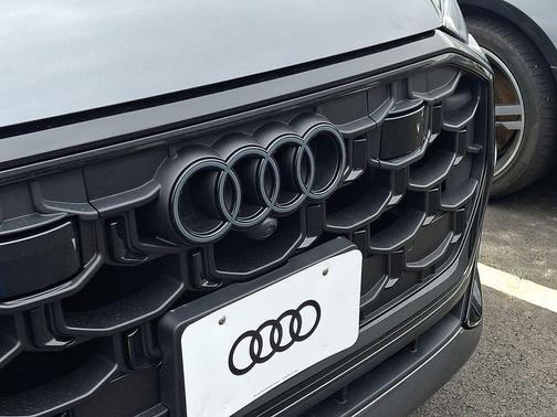 2026 Audi Q8 55 Premium Plus