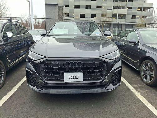 2026 Audi Q8 55 Premium Plus