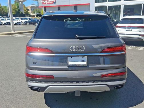 2025 Audi Q7 55 Premium Plus