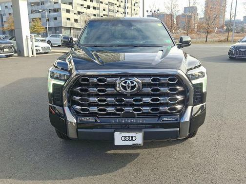2023 Toyota Tundra Platinum