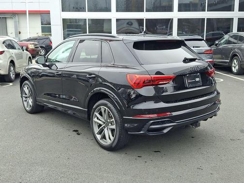2022 Audi Q3 45 S line Premium Plus