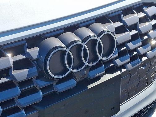 2026 Audi Q5 Premium Plus TFSI quattro S tronic