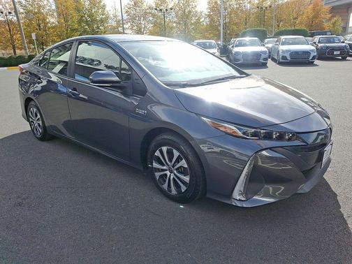 2022 Toyota Prius Prime XLE