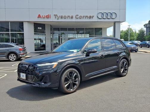2025 Audi Q7 55 Premium Plus