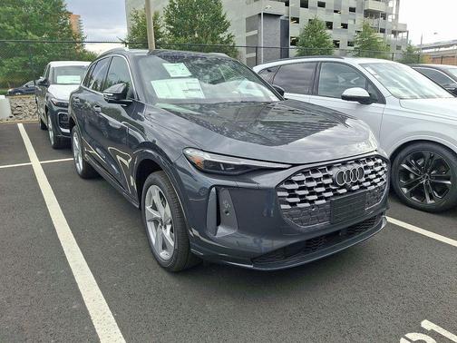 2025 Audi Q5 Premium Plus TFSI quattro S tronic