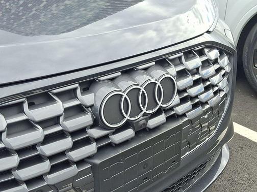 2025 Audi Q5 Premium Plus TFSI quattro S tronic