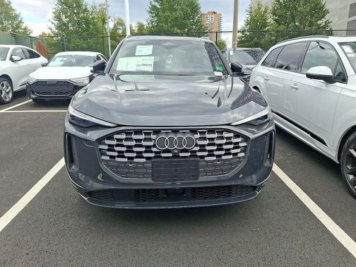 2025 Audi Q5 Premium Plus TFSI quattro S tronic