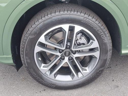 2025 Audi Q5 Premium