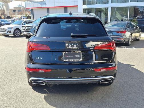 Black Metallic 2025 Audi Q5 55 S line Premium Plus