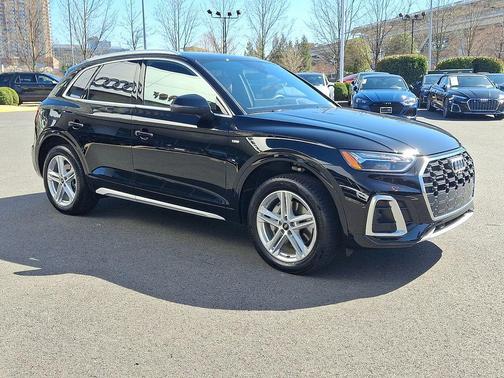 Black Metallic 2025 Audi Q5 55 S line Premium Plus