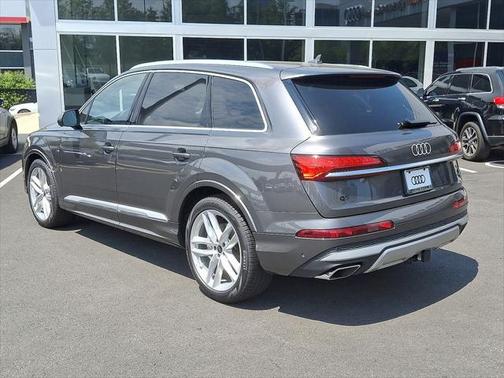 2025 Audi Q7 55 Prestige