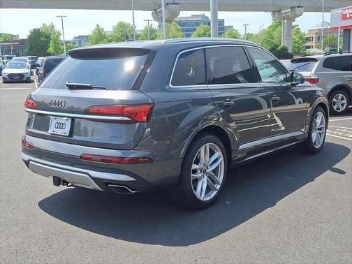 2025 Audi Q7 55 Prestige