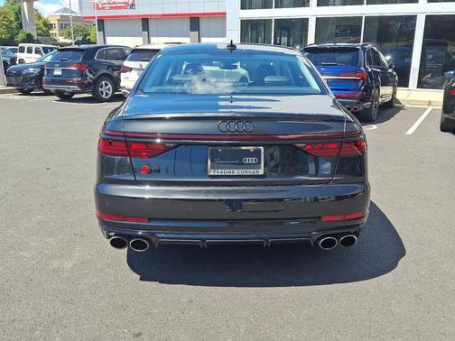 2023 Audi S8 4.0T