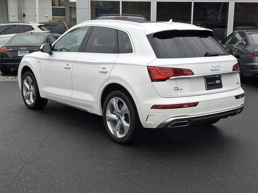 2023 Audi Q5 45 S line Premium Plus