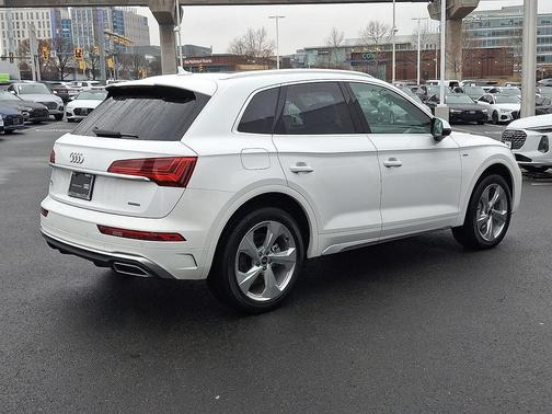 2023 Audi Q5 45 S line Premium Plus