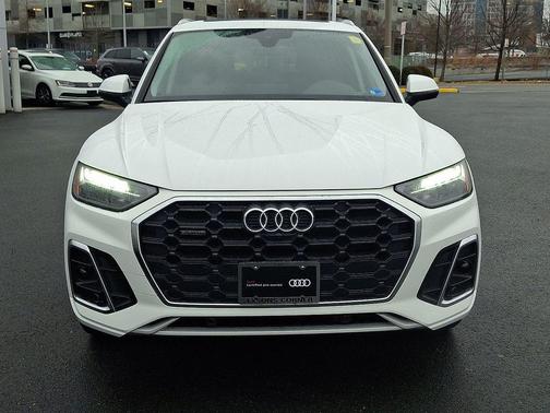 2023 Audi Q5 45 S line Premium Plus