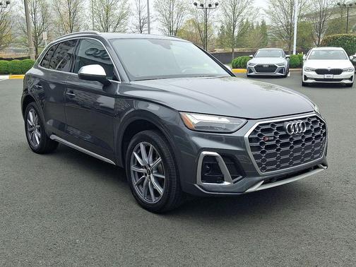 Daytona Gray Pearl Effect 2022 Audi SQ5 3.0T Premium Plus
