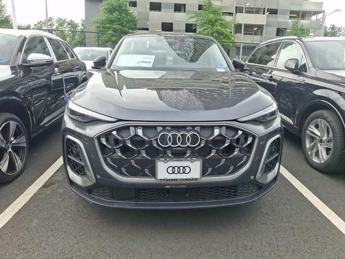 Tambora Gray Metallic 2026 Audi Q5 Sportback Premium Plus TFSI quattro S tronic