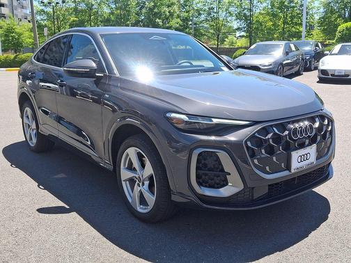 Tambora Gray Metallic 2026 Audi Q5 Sportback Premium Plus TFSI quattro S tronic