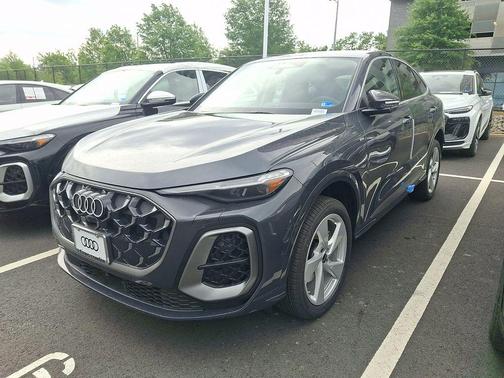 Tambora Gray Metallic 2026 Audi Q5 Sportback Premium Plus TFSI quattro S tronic
