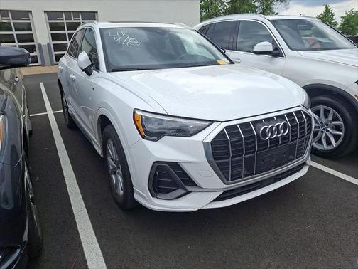 2022 Audi Q3 45 S line Premium