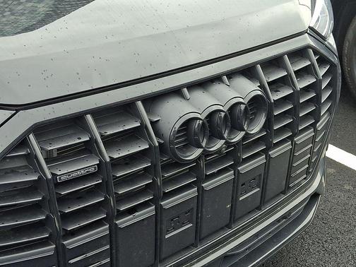 Mythos Black Metallic 2025 Audi Q3 45 S line Premium Plus