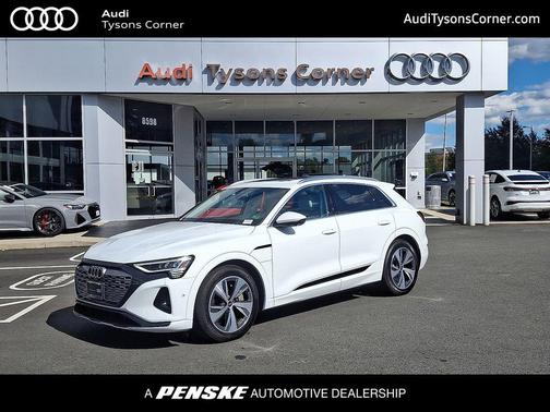 2024 Audi Q8 e-tron Premium Plus