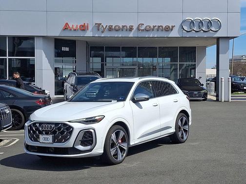 2026 Audi SQ5 3.0T Premium Plus