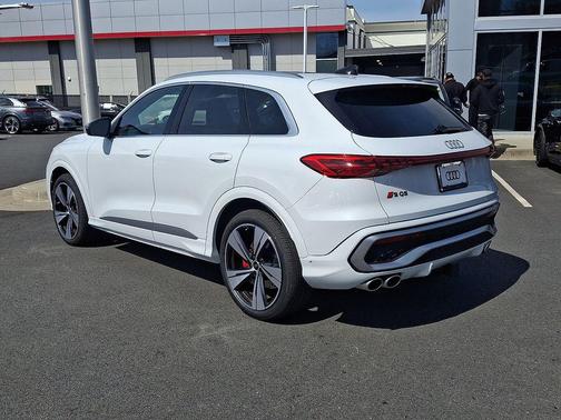 2026 Audi SQ5 3.0T Premium Plus