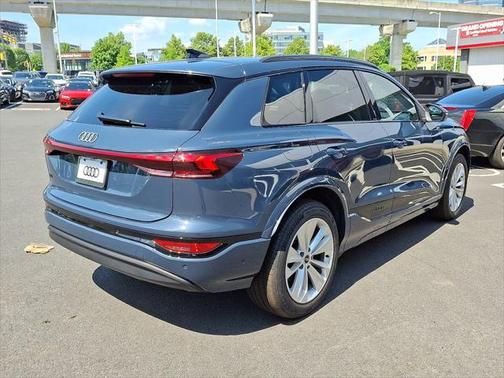 2025 Audi Q6 e-tron Premium