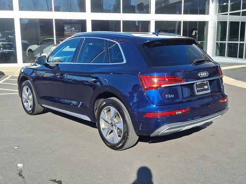 2023 Audi Q5 40 Premium Plus
