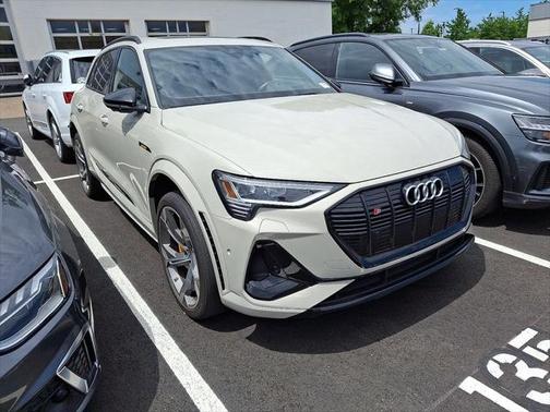 2022 Audi e-tron S Prestige