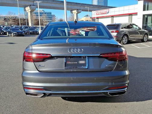 2023 Audi A4 45 S line Premium