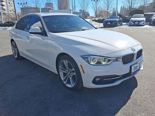 2018 BMW 330 xDrive