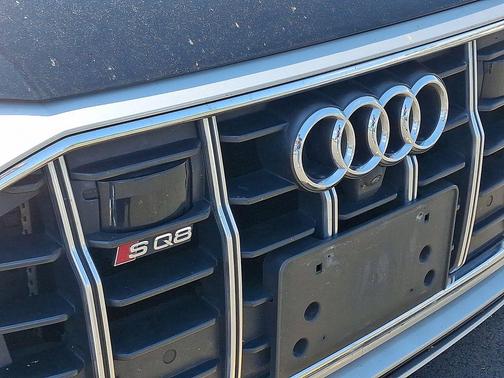 Mythos Black Metallic 2022 Audi SQ8 4.0T Premium Plus